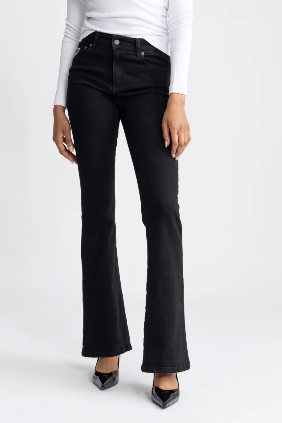 Raval 16 - Stone black