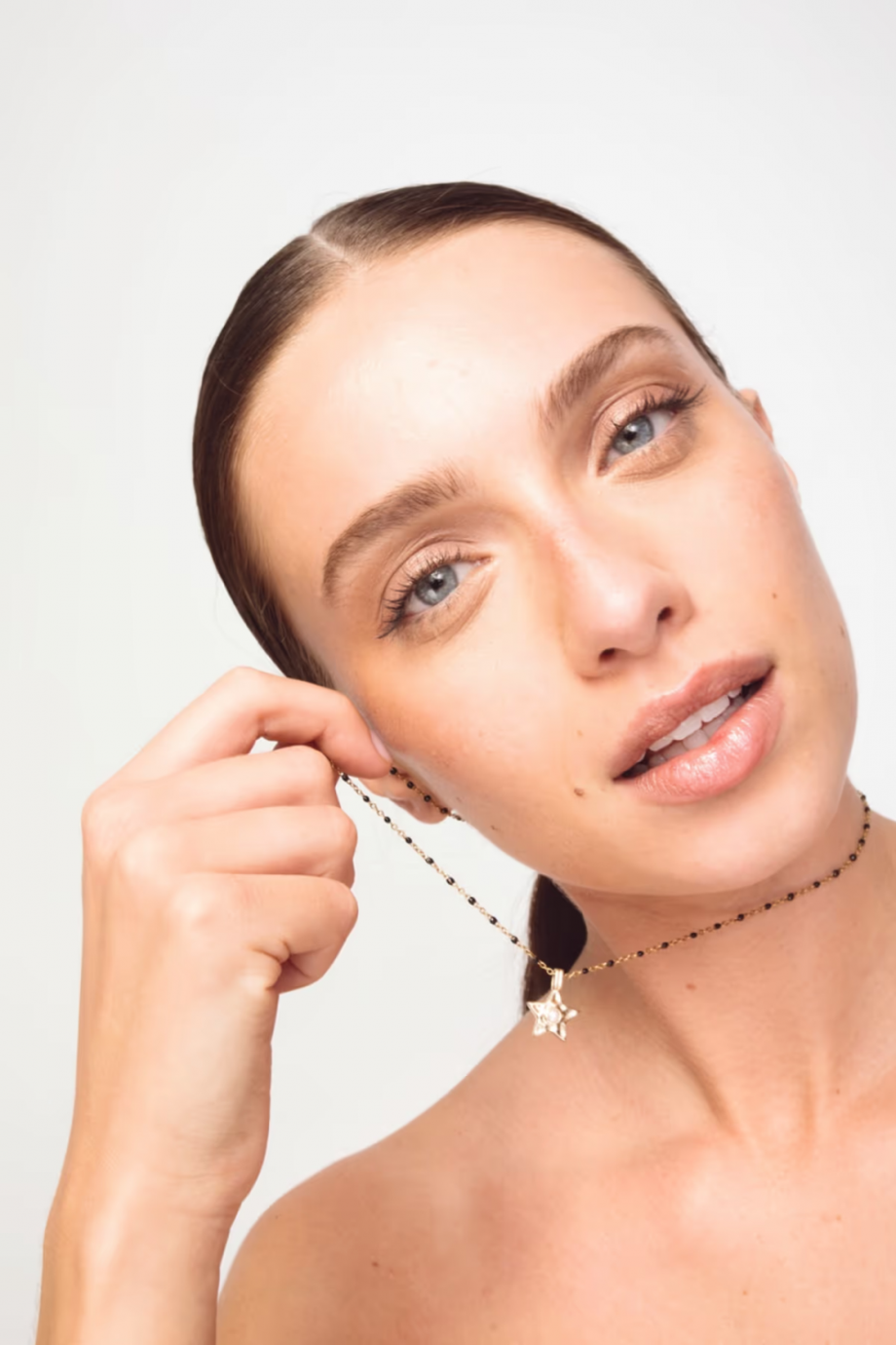 The Black Bead necklace - Gold