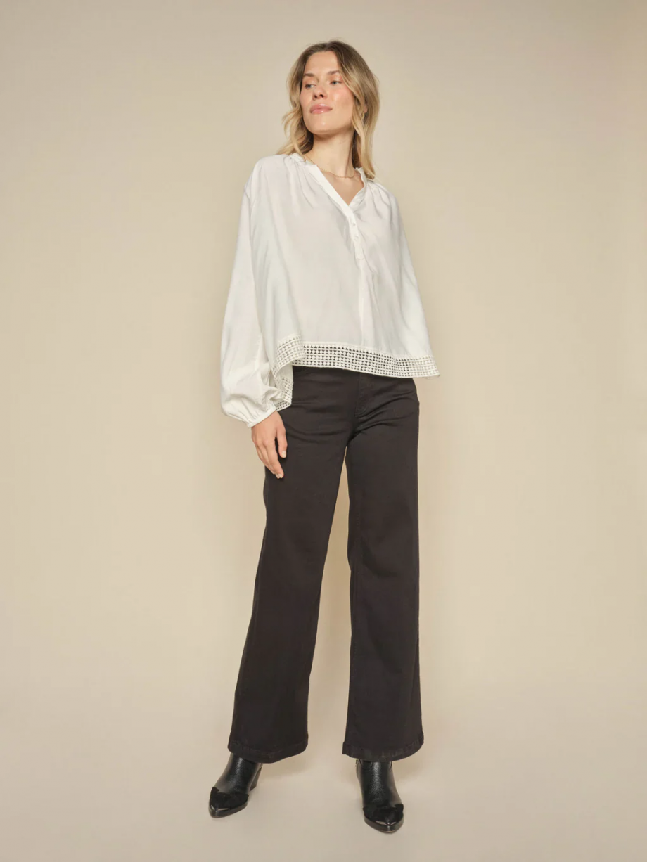MMDara Deluxe Jeans - Black