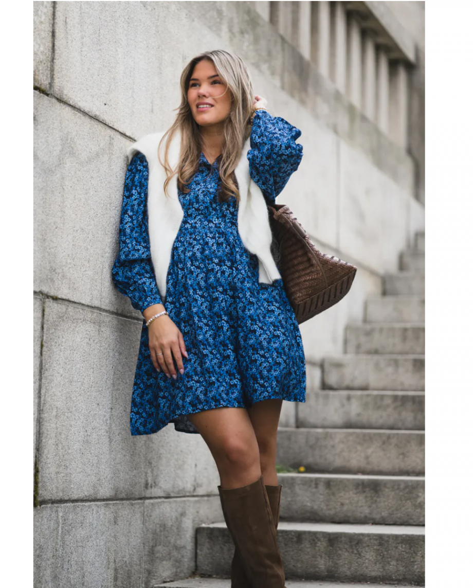 Astrid dress AOP - Blue iloite flowers