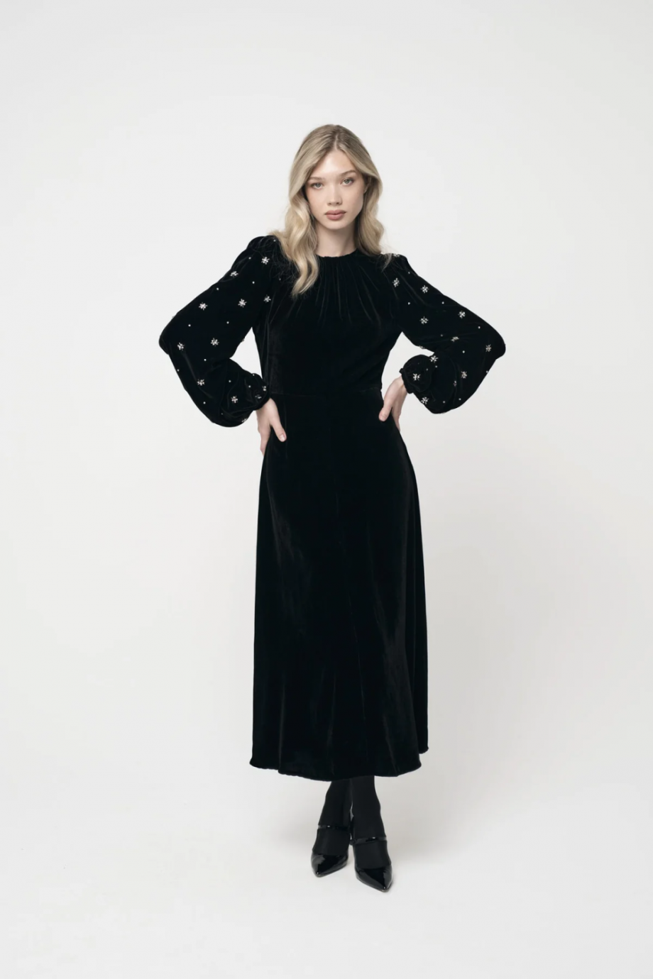 Ava Embellished dress - Black
