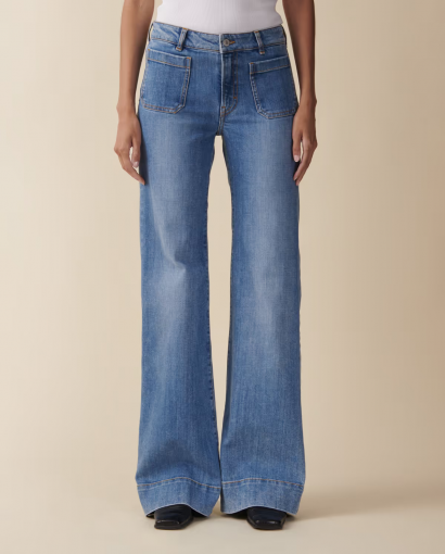 St Monica low - Light classic vintage