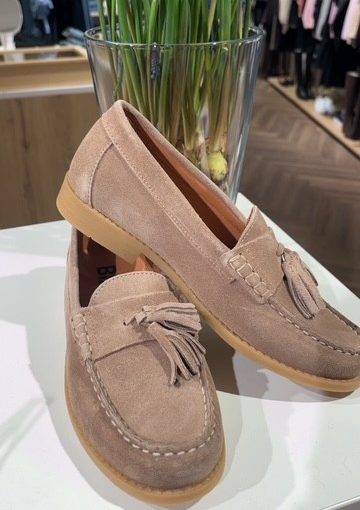 Tassle Loafer Suede - Sand