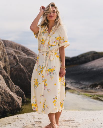 Irene 2/4 shirt dress AOP - Mimosa flower