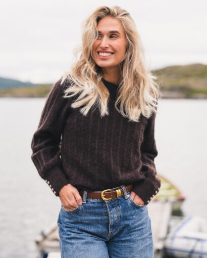 Mira Amalie pullover - Black coffee