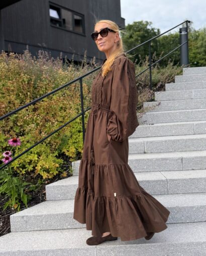 Winter cotton midi dress - Brown