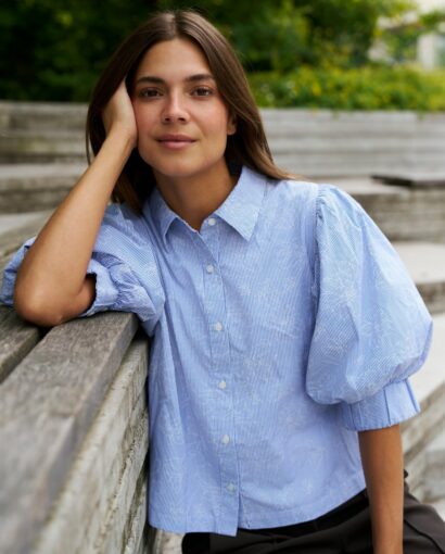 Etta flower stripe shirt - Light blue