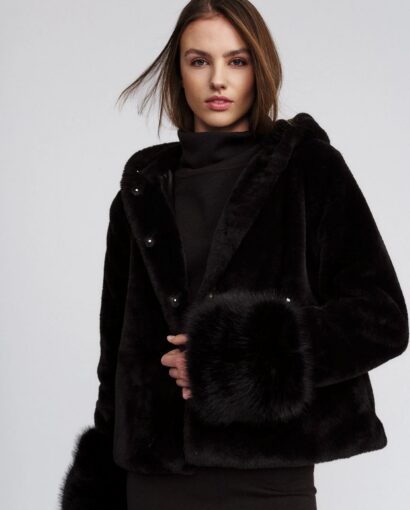 Miu fake fur cuffs - Black